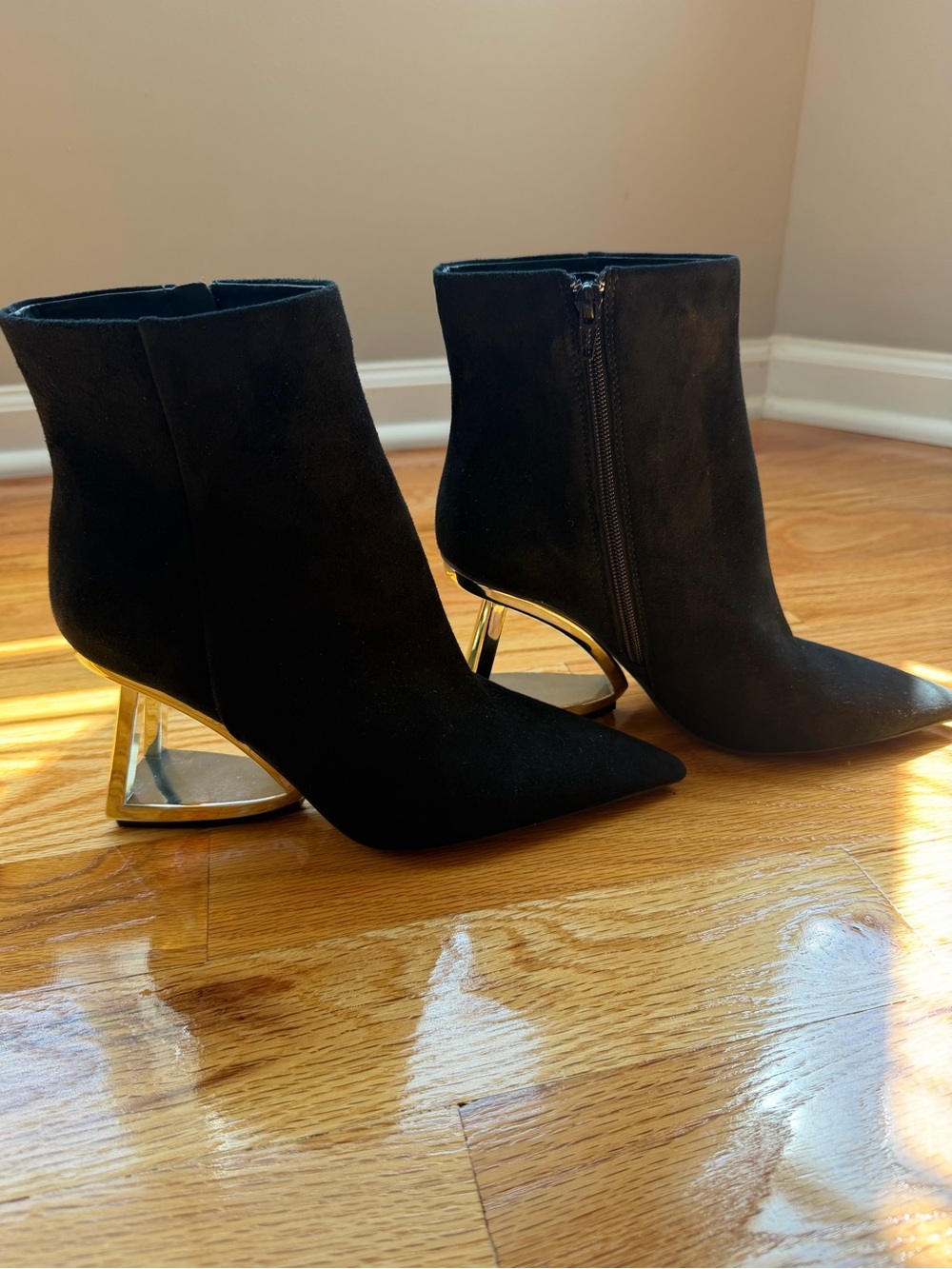 Gianni Bini  Black Suede Pointed Toe Ankle Boots with Gold Accent Heel-Size 8
